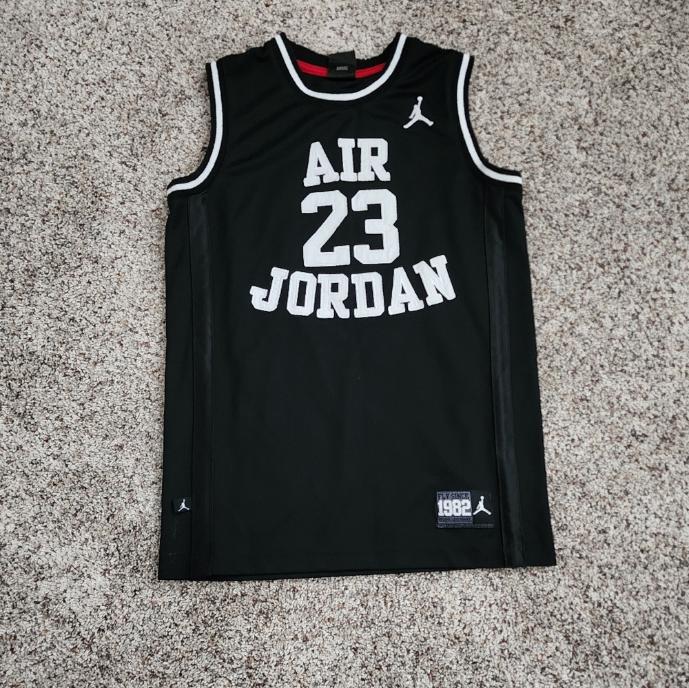 Boys Jordan jersey